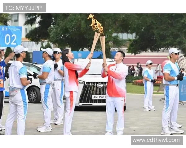 十五运会火炬传递广州站火炬手霍震寰:盼以赛事促粤港澳三地沟通 十五运会火炬传递广州站火炬手霍震寰:盼以赛事促粤港澳三地沟通